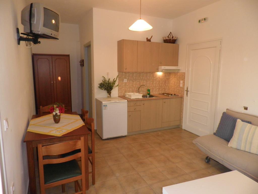 Giannikas Apartments Livadi  Ruang foto